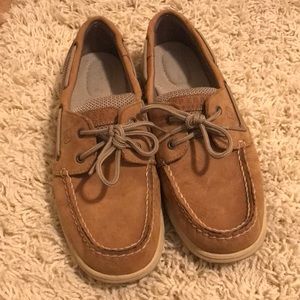 Women’s Sperry boat shoe